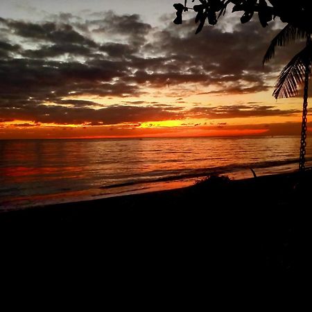 Tianyar Bali North Beach B&B מראה חיצוני תמונה