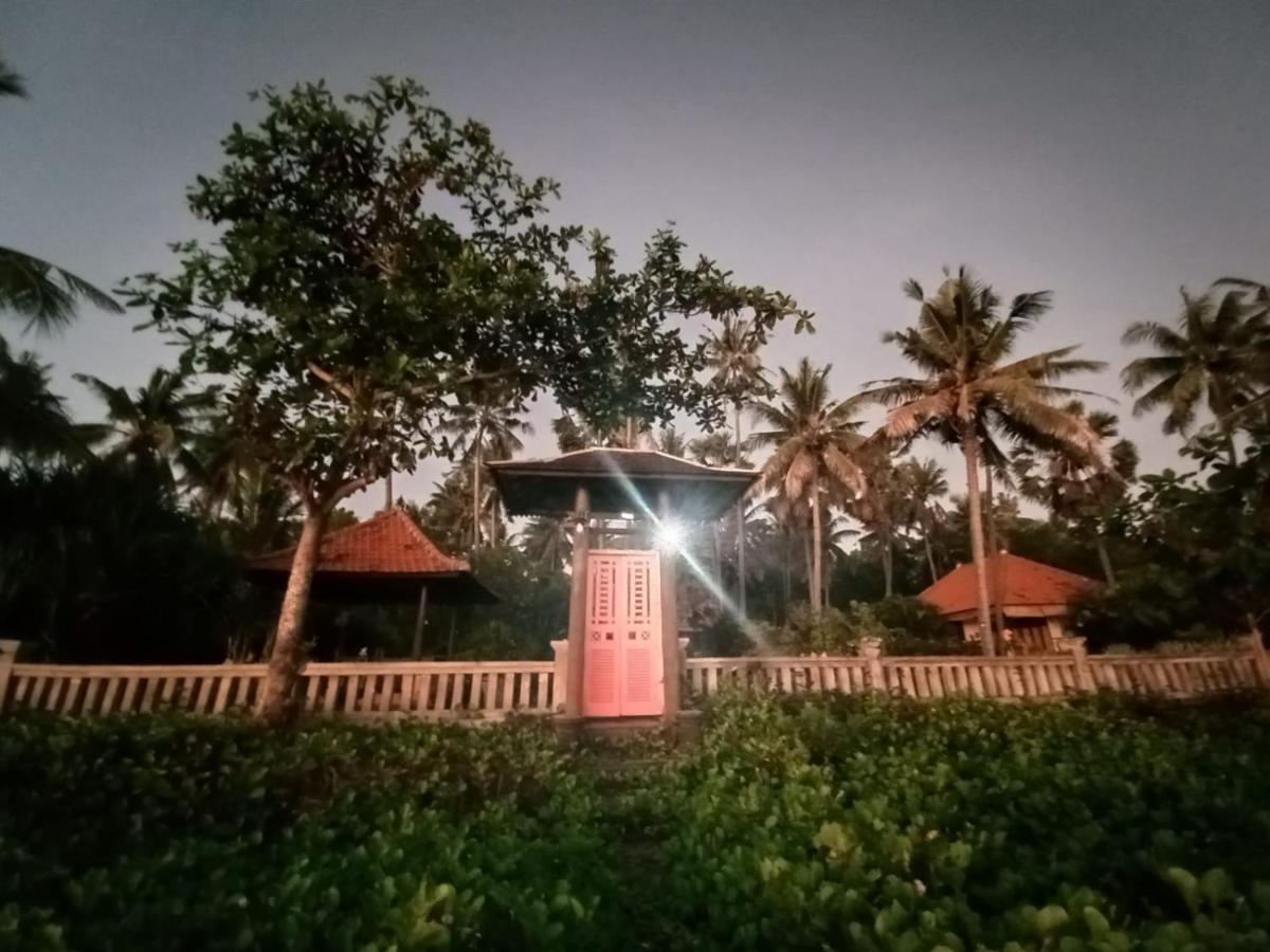 Tianyar Bali North Beach B&B מראה חיצוני תמונה