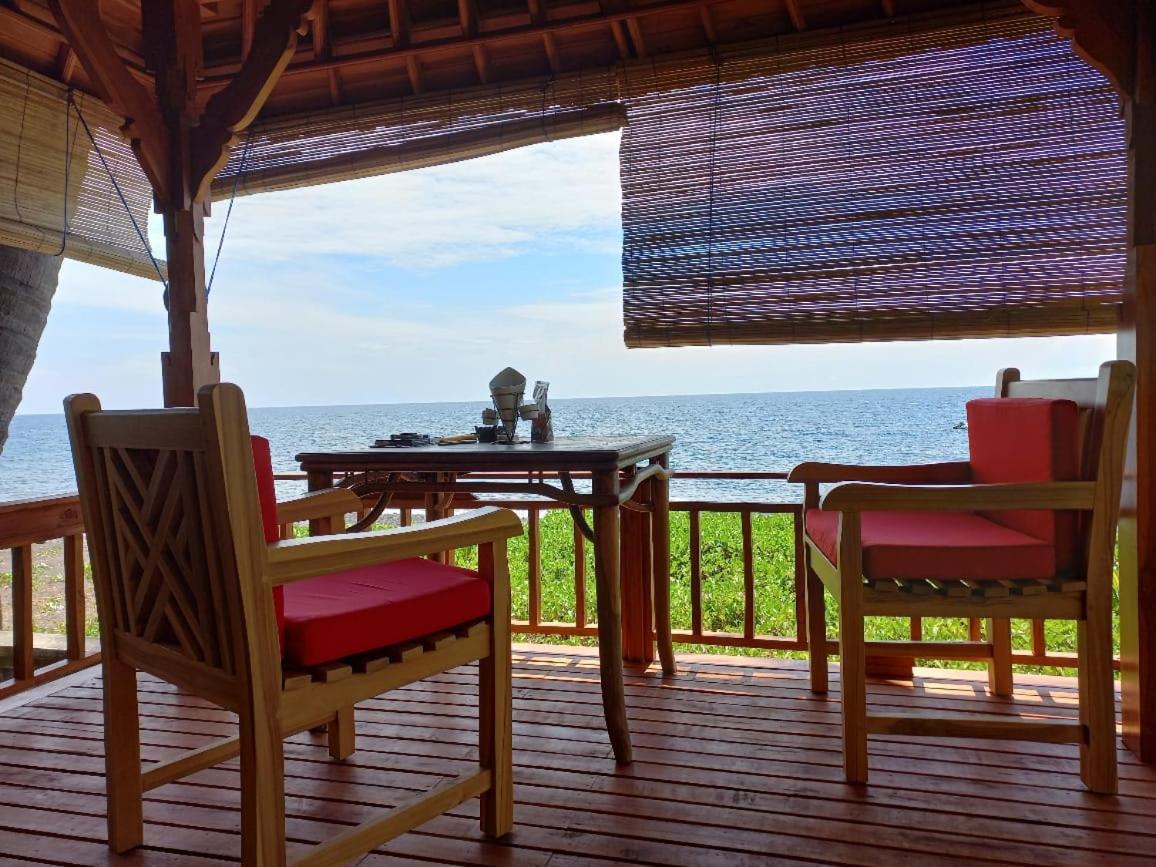 Tianyar Bali North Beach B&B מראה חיצוני תמונה