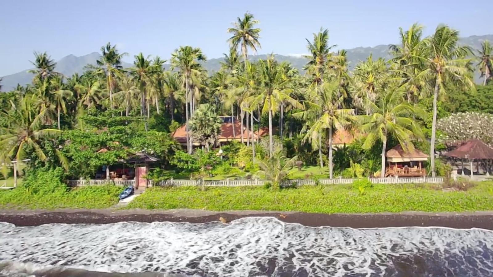 Tianyar Bali North Beach B&B מראה חיצוני תמונה